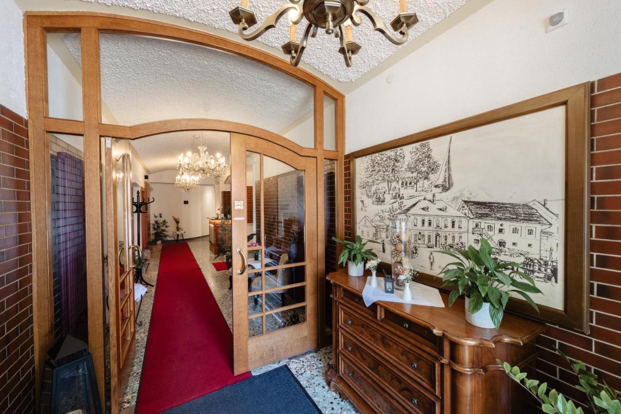 Landhotel Freitag Sankt Paul im Lavanttal Exterior foto